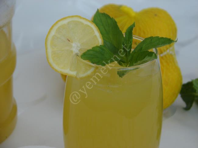 Gerçek Limonata Nasıl Yapılır?