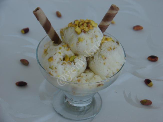 Sahlepli Fıstıklı Dondurma - Yapılışı (9/12) 