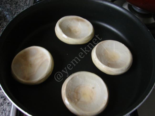 Zeytinyağlı İç Baklalı Enginar - Yapılışı (2/12) 