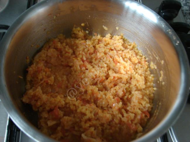 Domatesli Bulgur Pilavı - Yapılışı (6/12) 