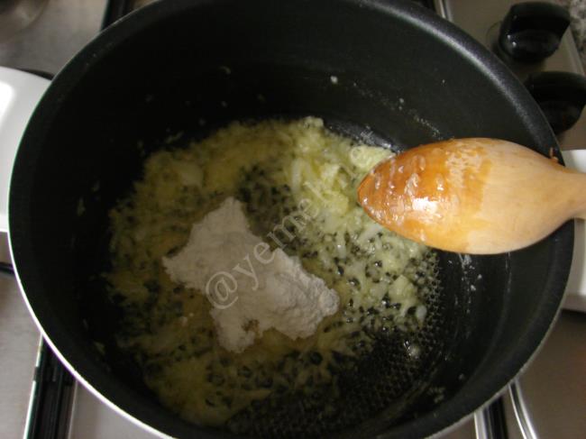 Ispanaklı Mantar Dolması - Yapılışı (2/12) 