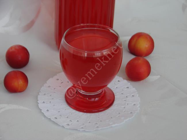 Kırmızı Erik Suyu - Yapılışı (9/12) 