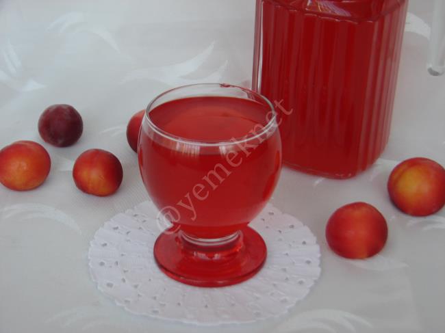 Kırmızı Erik Suyu - Yapılışı (10/12) 