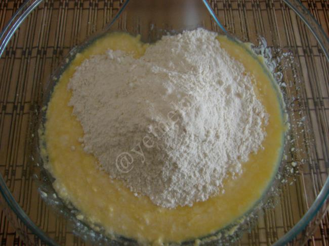 Sirkeli Poğaça - Yapılışı (4/16) 