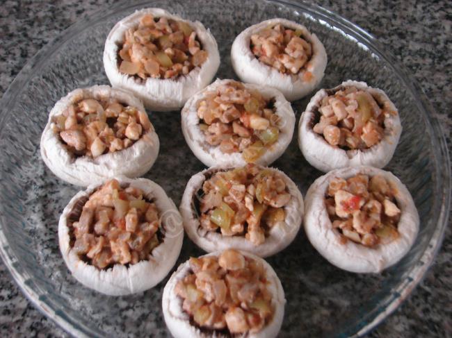 Tavuklu Mantar Dolması - Yapılışı (8/16) 