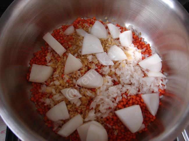 Kolay Ezogelin Çorbası - Yapılışı (2/16) 