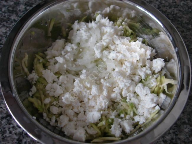 Muffin Kalıbında Mücver - Yapılışı (3/12) 