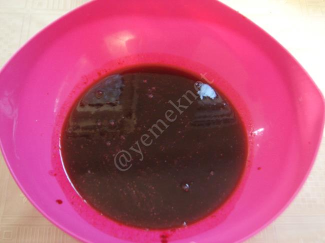 Ekşi Karadut Şurubu - Yapılışı (9/16) 