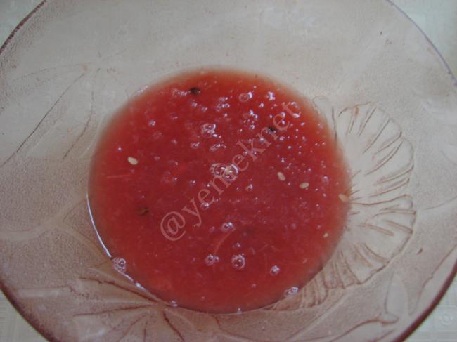 Limonlu Karpuz Suyu - Yapılışı (3/8) 