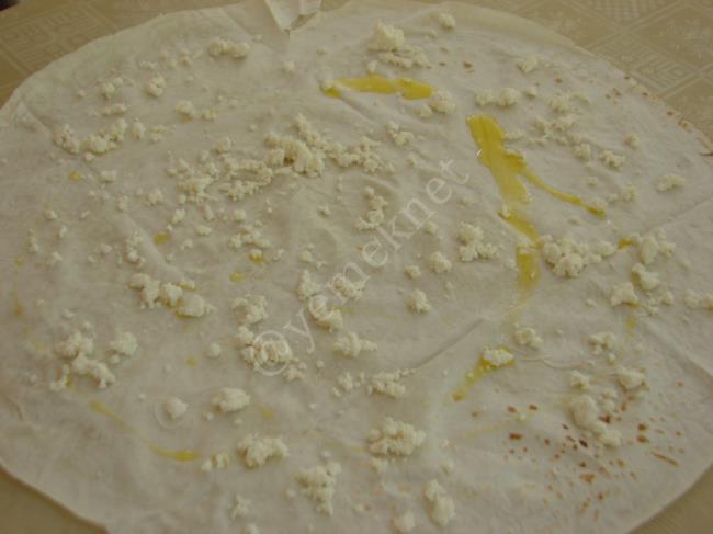 Lorlu Kırma (Hazır Yufka İle) - Yapılışı (2/16) 