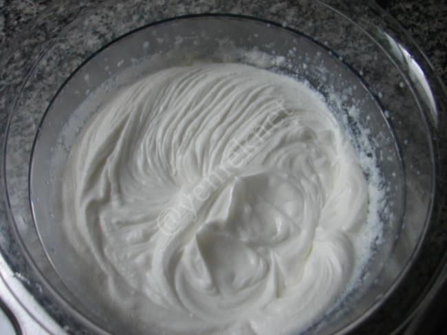 Minyatür Muzlu Pasta - Yapılışı (2/16) 