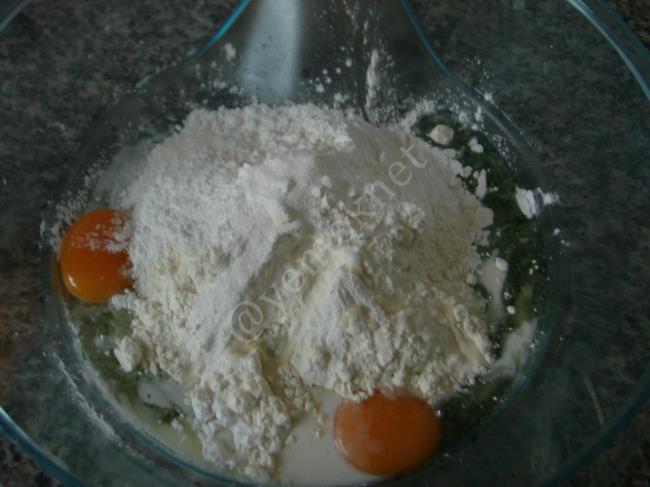 Minyatür Muzlu Pasta - Yapılışı (4/16) 