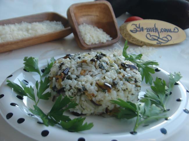 Patlıcanlı Pilav - Yapılışı (9/12) 