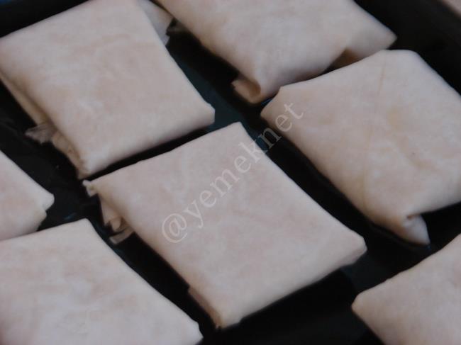 Peynirli Bohça Böreği (Hazır Yufka İle) - Yapılışı (11/20) 