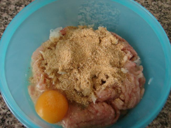 Sebzeli Tavuk Rosto (Domates Soslu) - Yapılışı (3/12) 