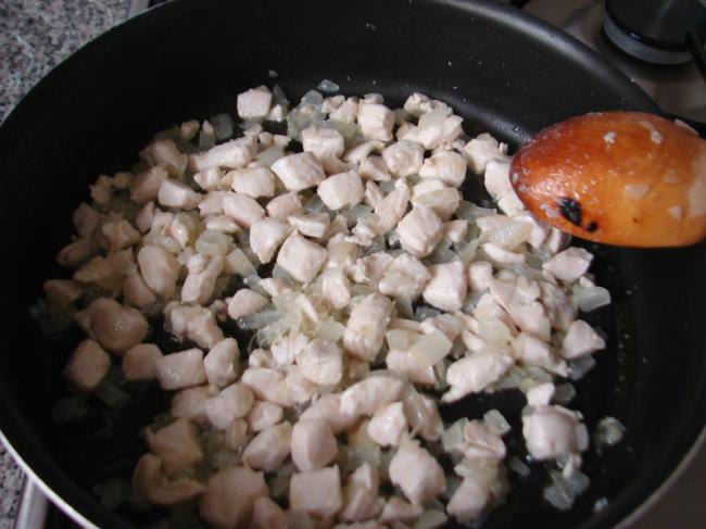 Tavuklu Nohut Yemeği - Yapılışı (4/12) 