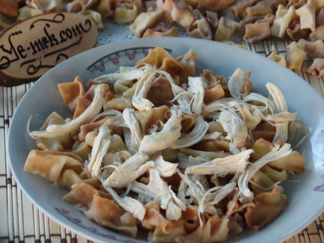 Tavuklu Sıkma Mantı (Gönen Mantısı) - Yapılışı (12/16) 