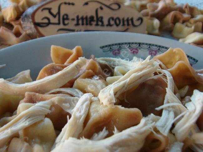 Tavuklu Sıkma Mantı (Gönen Mantısı) - Yapılışı (13/16) 