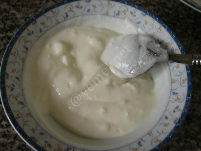 Yoğurtlu Biber Kızartması - Yapılışı (4/12) 