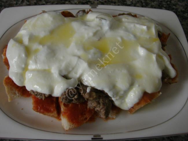 Pideli Yoğurtlu Kebap - Yapılışı (12/16) 