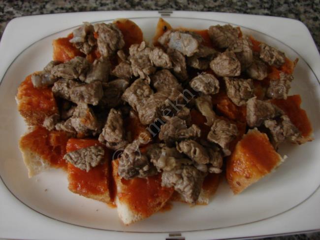 Pideli Yoğurtlu Kebap - Yapılışı (9/16) 