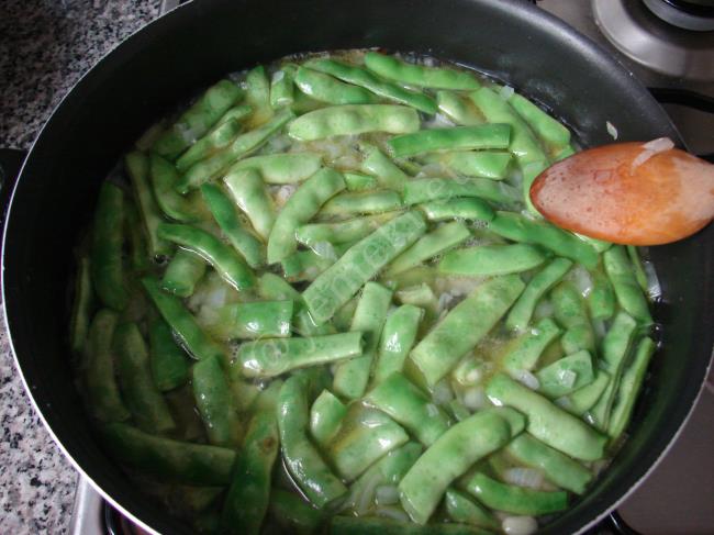 Barbunyalı Taze Fasulye (Girit Mutfağı) - Yapılışı (4/12) 