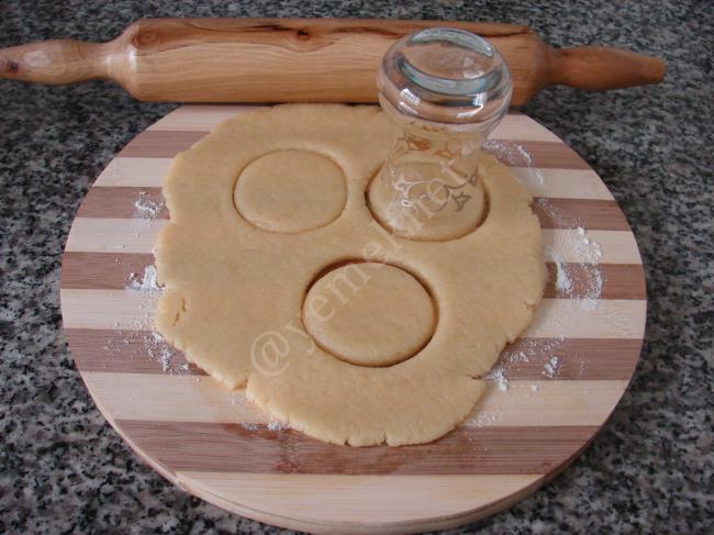 Gül Tatlısı (Gülpare) - Yapılışı (7/20) 