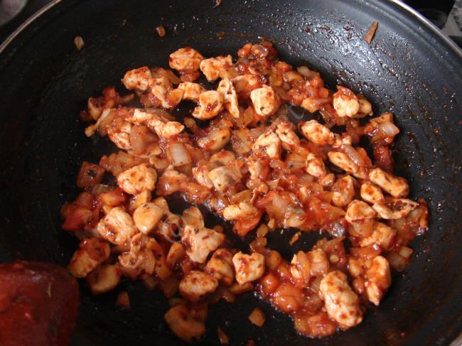 Kabak Kayığında Tavuk - Yapılışı (6/16) 