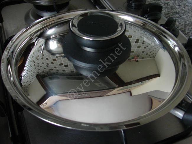 Kaşarlı Sütlü Omlet - Yapılışı (6/12) 