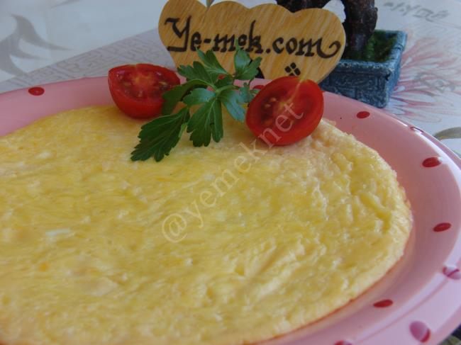 Kaşarlı Sütlü Omlet - Yapılışı (8/12) 