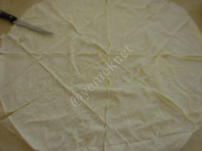 Kuş Yuvası Böreği - Yapılışı (6/20) 