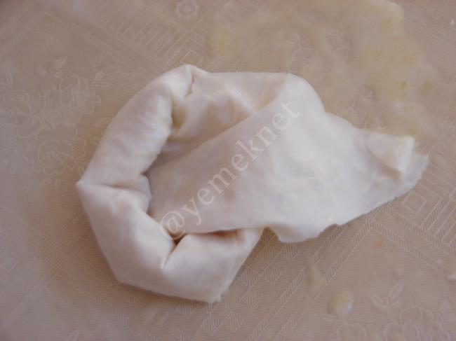 Kuş Yuvası Böreği - Yapılışı (10/20) 