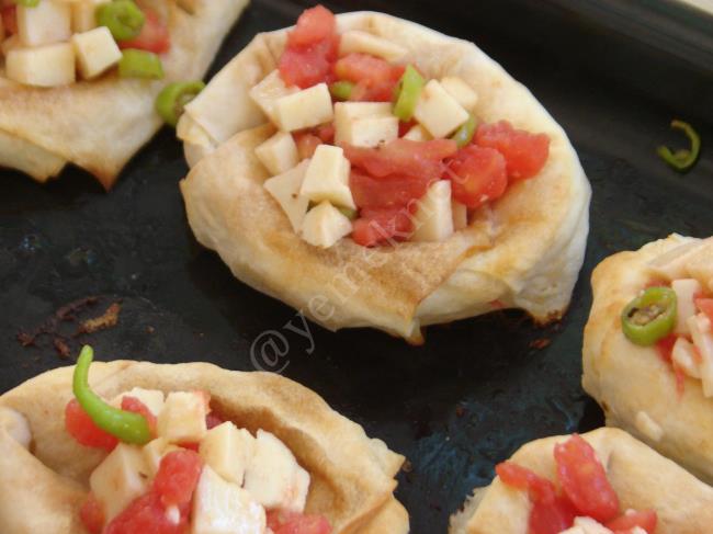 Kuş Yuvası Böreği - Yapılışı (15/20) 