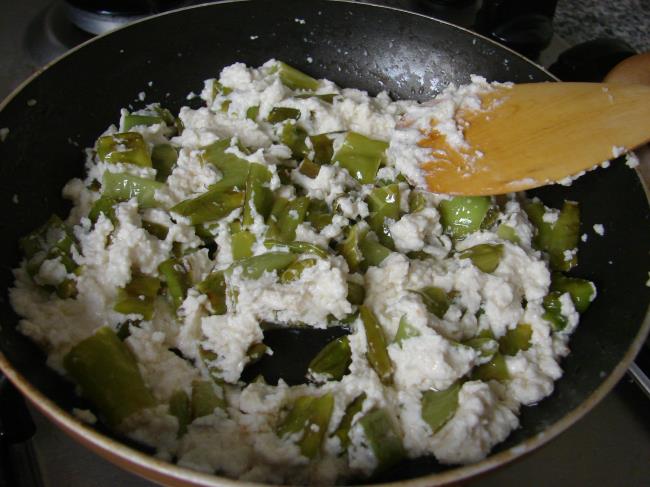 Lorlu Biber Kavurması - Yapılışı (7/12) 