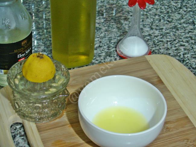 Mevsim Yeşillikli Palamut Salatası - Yapılışı (6/16) 