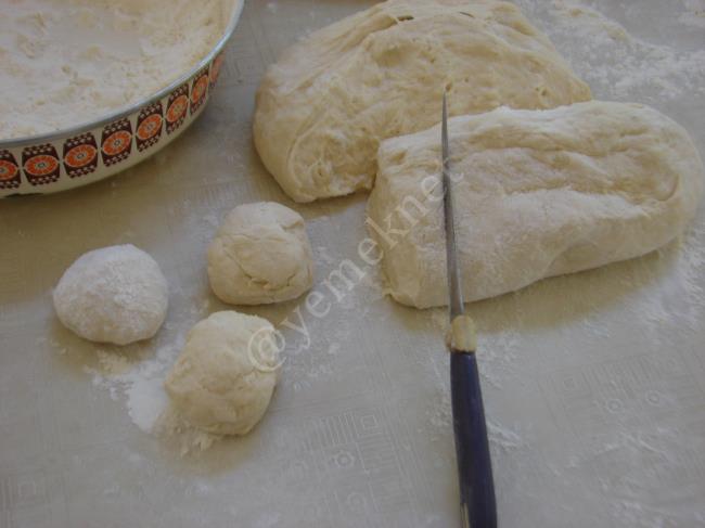 Patlıcanlı Çarşaf Böreği - Yapılışı (5/16) 