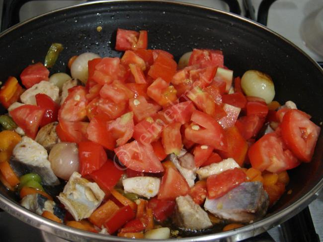 Sebzeli Palamut Sote - Yapılışı (10/16) 