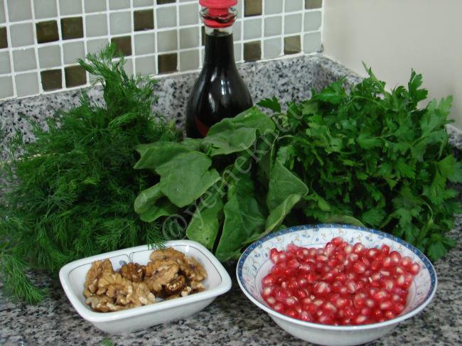 Narlı Ispanak Salatası - Yapılışı (1/12) 