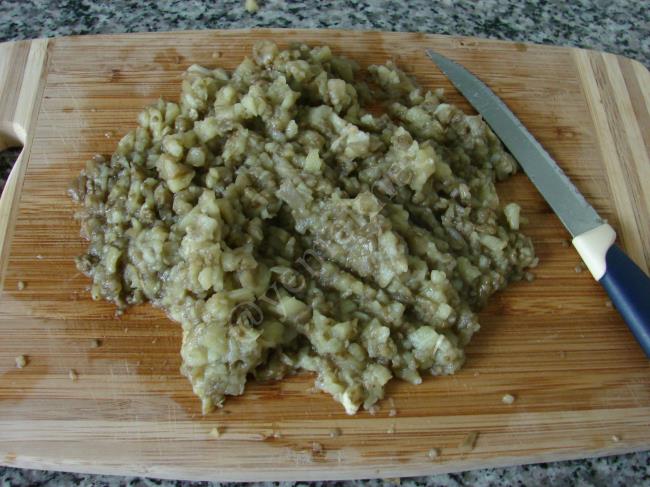 Közlenmiş Patlıcan Köftesi (Kıymasız) - Yapılışı (3/12) 