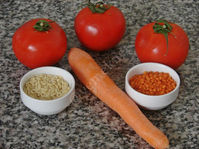 Domatesli Şehriye Çorbası - Yapılışı (1/8) 