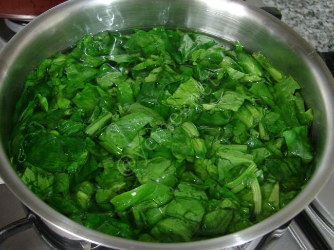 Ispanak Köftesi - Yapılışı (2/8) 