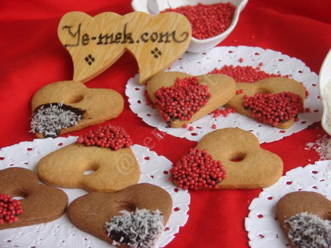 Soslu Kalp Kurabiye - Yapılışı (5/8) 