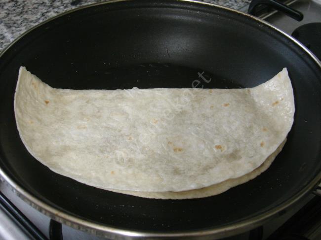 Yalancı Etli Ekmek (Kastamonu Yöresi) - Yapılışı (6/12) 