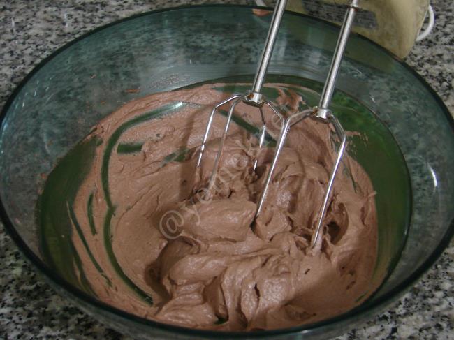 Krema Dolgulu Milföyler - Yapılışı (11/16) 