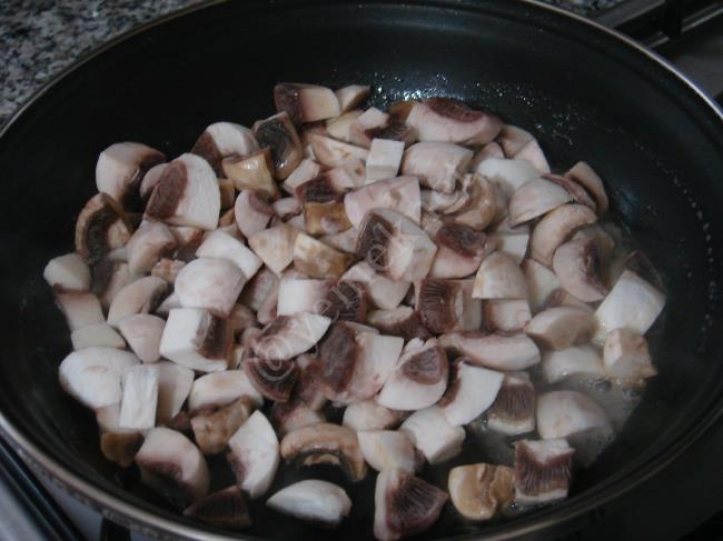 Mantarlı Pilav - Yapılışı (7/12) 