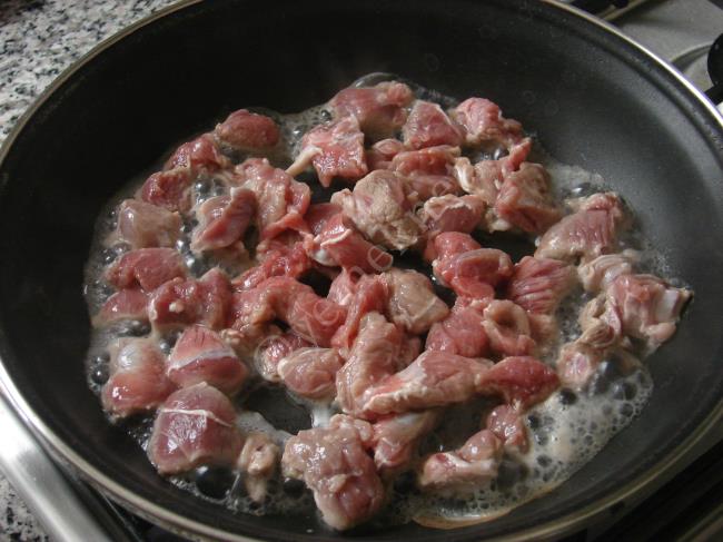 Beşamel Soslu Et - Yapılışı (2/12) 