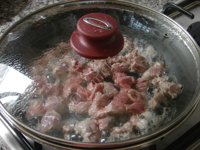 Beşamel Soslu Et - Yapılışı (3/12) 