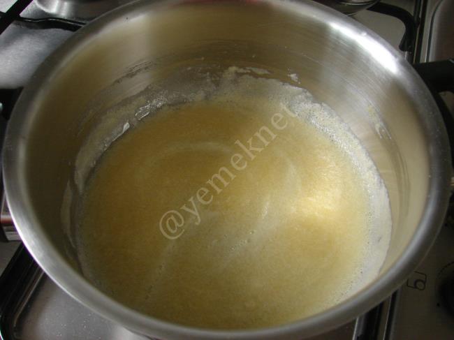 Beşamel Soslu Et - Yapılışı (6/12) 