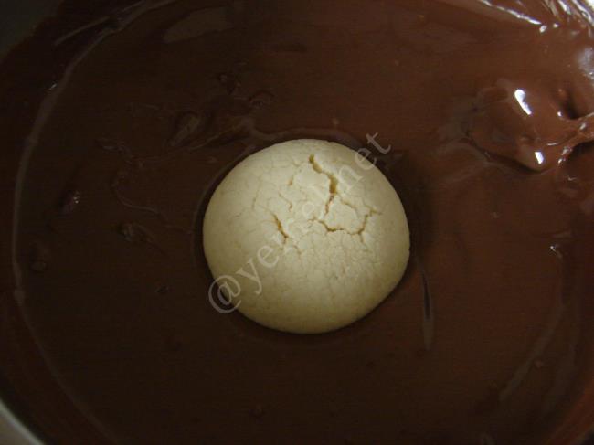 Çikolatalı Mısır Gevrekli Kurabiye - Yapılışı (10/16) 