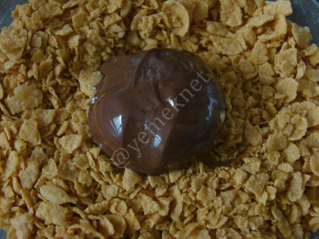 Çikolatalı Mısır Gevrekli Kurabiye - Yapılışı (11/16) 